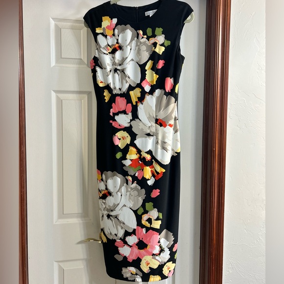 London Times Dresses & Skirts - London Times Sleeve Less Floral Dress